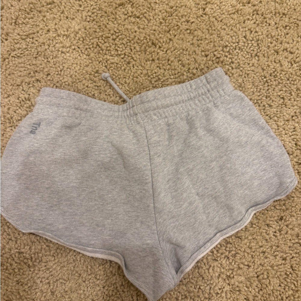 Aritzia Heather Gray Athletic Shorts - Picture 2 of 3